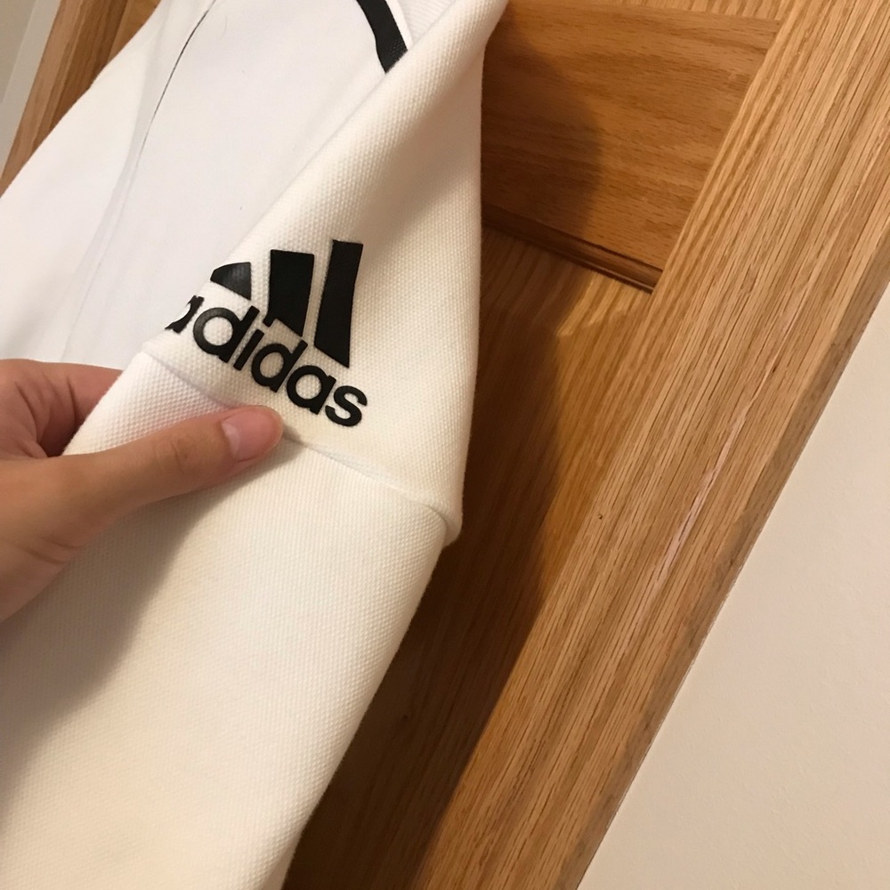 Adidas - Picture 2 of 4